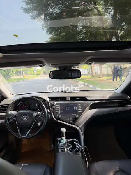 Foreign Used Toyota Camry XSE 2020 – Sporty Executive Sedan for Sale in Asokoro, Abuja - thumbnail 5
