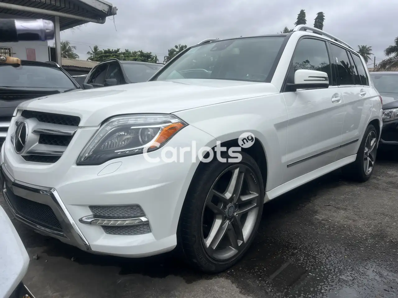 foreign used 2015 Mercedes Benz GLK350 for sale in Apapa, Lagos - photo 2 of 5