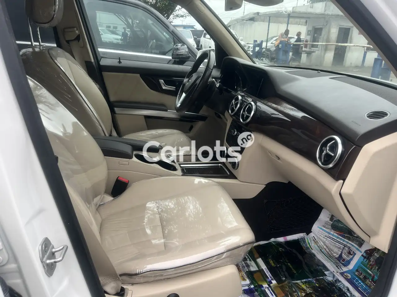 foreign used 2015 Mercedes Benz GLK350 for sale in Apapa, Lagos - photo 3 of 5