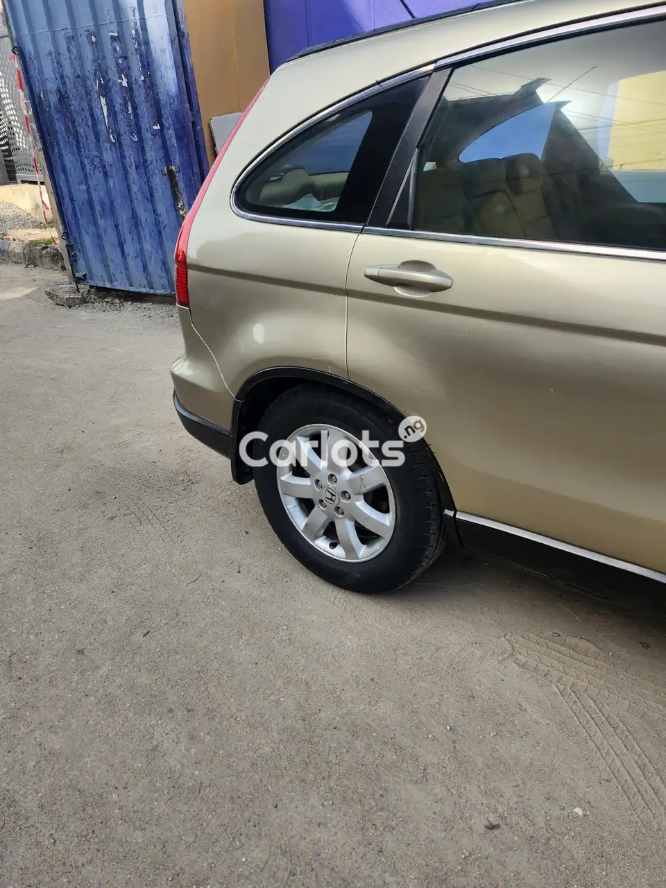 Nigerian Used Honda CR-V 2008 Golden for sale in Yaba, Lagos - photo 3 of 4