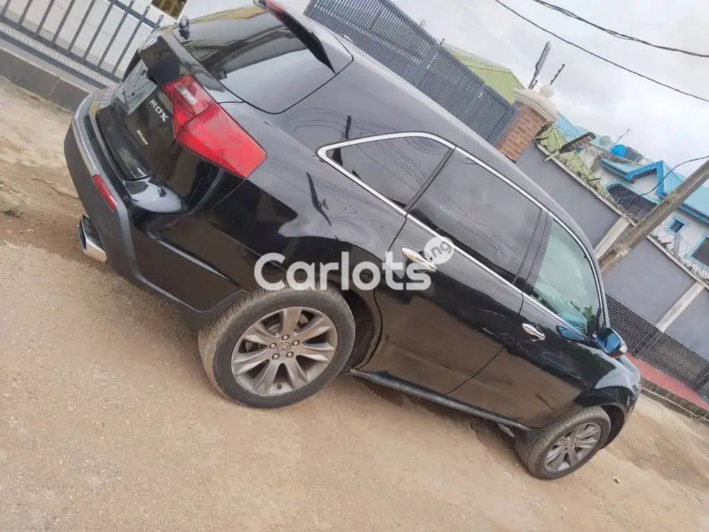 Foreign Used Acura 3.5 RL 2011 Black for sale in Igando, Lagos - thumbnail 4