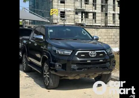 2017 TOYOTA HILUX (MANUAL) - 5/5