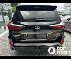 Brand new 2021 Bulletproof Lexus LX570 - 5