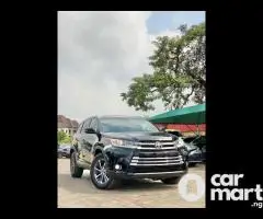 2019 Toyota Highlander XLE - 1