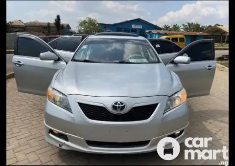 Registered Toyota Camry Sport 2008 - 3/5