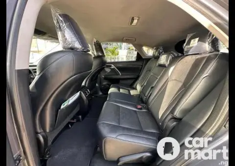 2019 LEXUS RX350 - 3/5