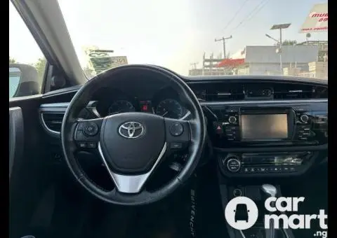 2016 Toyota Corolla Sport - 1/5