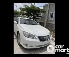 Neatly used lexus Es350 2011 - 2