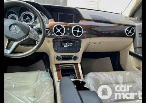 Foreign used 2013 Mercedes Benz GLK350 4Matic - 3/5