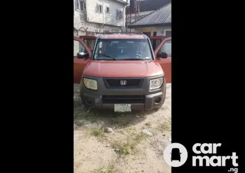 Clean 2006 Honda Element - 1/5