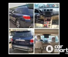 2011 TOYOTA HIGHLANDER LIMITED