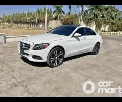 2015 Mercedes Benz C300 - 1