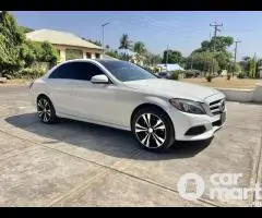 2015 Mercedes Benz C300 - 2