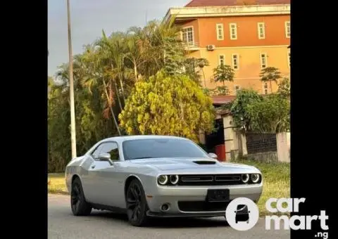 2021 Dodge Challenger - 3/5