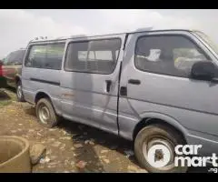 Toyota hiace bus