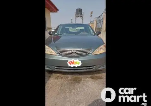 Used 2003 Toyota Camry - 2/5