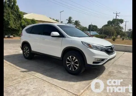 Neatly used Honda CR-V 2012 model - 4/4