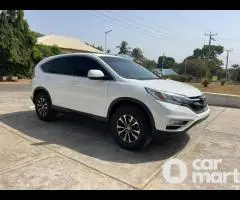 Neatly used Honda CR-V 2012 model - 4