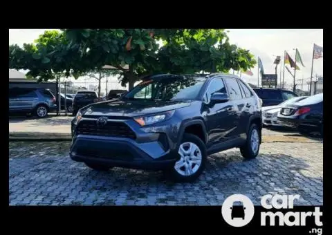 Toyota RAV4 LE 2021 foreign used - 1/5