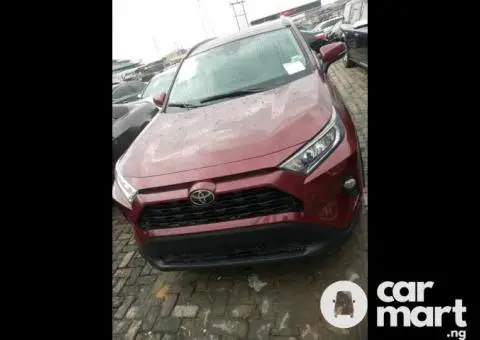 Toyota RAV4 XLE 2020 foreign used - 1/5