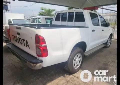 Neatly Nigerian used Toyota Hilux 2012 - 5/5