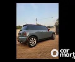 Very neat 2007 Mini Cooper