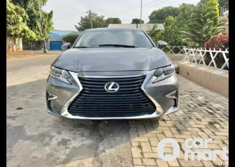 Foreign used 2018 Lexus ES350 - 1/5