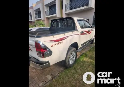 Used 2021 Toyota Hilux - 3/5