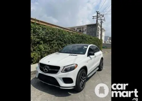 Tokunbo 2017 Mercedes Benz GLE43 - 2/5