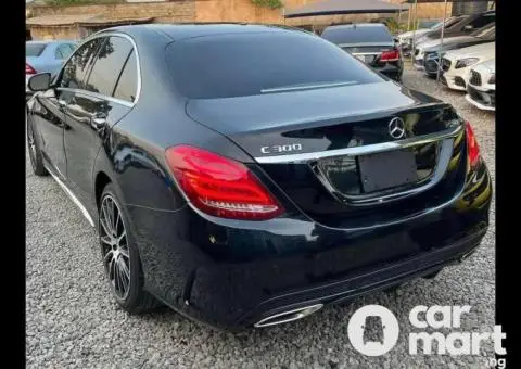 Foreign standard 2016 Mercedes Benz C300 - 4/5