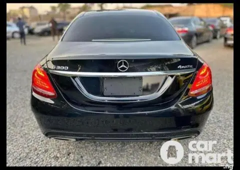 Foreign standard 2016 Mercedes Benz C300 - 5/5