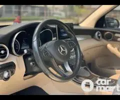 Tokunbo 2017 Mercedes Benz GLC300 - 1