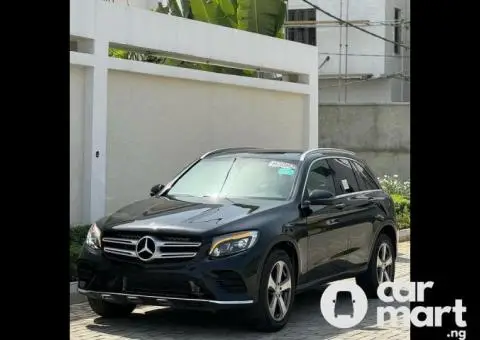 Tokunbo 2018 Mercedes Benz GLC300 - 1/5