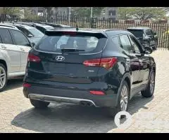 Foreign 2015 Hyundai Santa fe