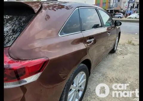 Used 2010 Toyota Venza - 4/5