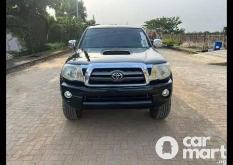 Foreign Used Toyota Tacoma 2008 upgraded to 2010 - 3/5