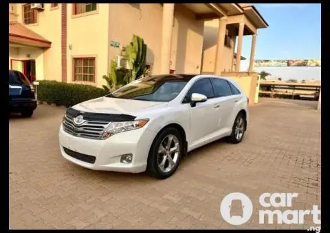 Foreign standard 2010 Toyota Venza Full Option - 1/5