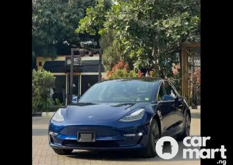 2020 Tesla Model 3 Dual Motor - 2/5