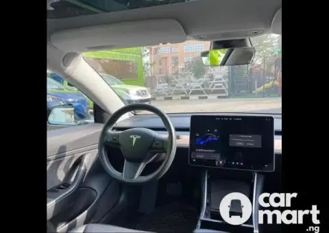 2020 Tesla Model 3 Dual Motor - 3/5