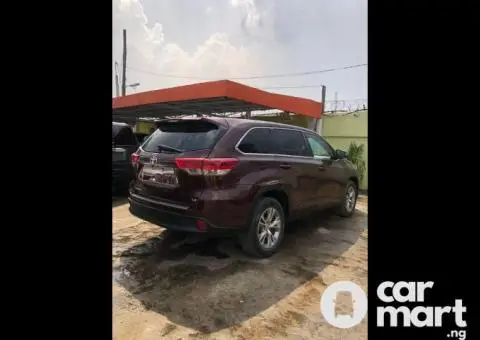 Foreign used 2015 Toyota Highlander LE - 5/5