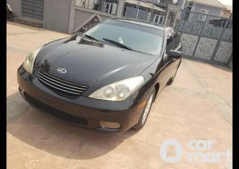 Registered Lexus ES 330 2004 - 2/5