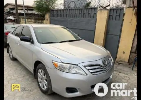 2011 Toyota Camry LE - 1/5