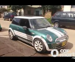 SHARP 2003 MINI COOPER