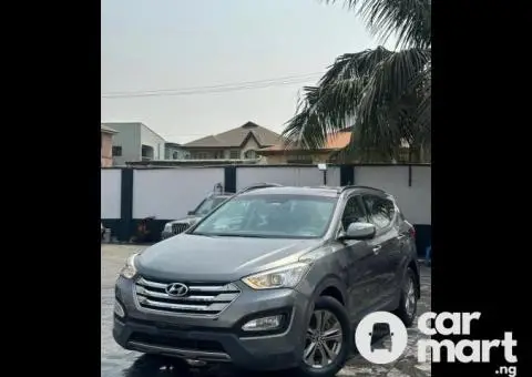 Tokunbo 2014 Hyundai SantaFe - 2/5