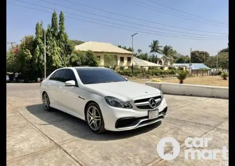 Super clean 2012 Mercedes Benz E63 AMG - 2/5