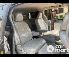 Toyota Sienna XLE 2013 AWD Foreign used Accident free