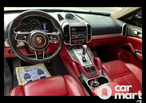 Pre-Owned 2015 Porsche Cayenne GTS - 3/5