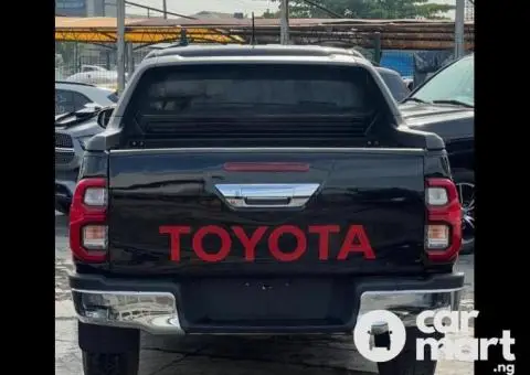 Tokunbo 2012 Facelift to 2021 Toyota Hilux - 4/5