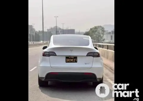 2023 Tesla Model Y Dual Motor - 5/5