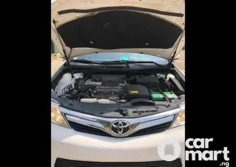 2012 Foreign used Toyota Camry LE - 4/5